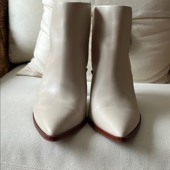 Vince Camuto Cream Heeled Ankle booties - Picture 3 of 5